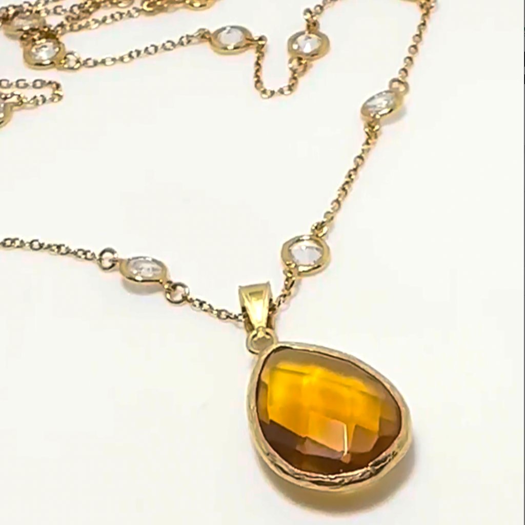 2pcs-Topaz Crystal Pendant W/1/4